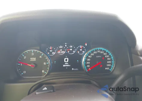 2020 Chevrolet Tahoe z USA, uszkodzony, nr VIN NY75644